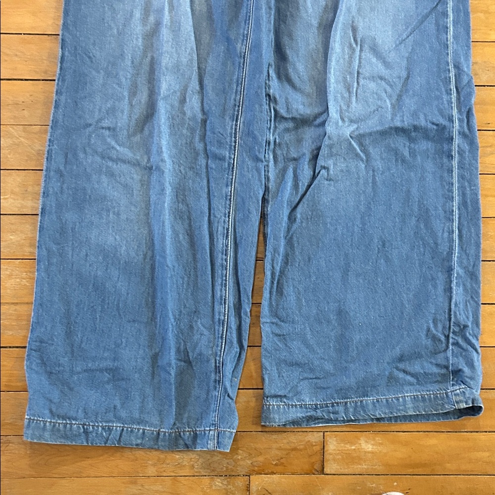 EUC Roxy High Rise Wide Leg Light Blue Denim Pants - Picture 5 of 10